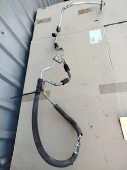 AUDI A4 B7 Ilmastointiputki 8E0260710H