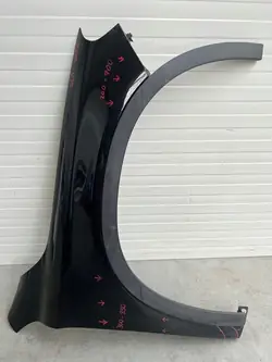 HÖGER FRAMSKÄRM MERCEDES GLA X156 A1568800218