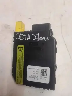 Stuurbekrachtiging besturingseenheid OEM 05113560 VW Jetta