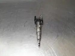Injecteur BMW 2.0 OEM 7565137 - Pièce d'Occasion