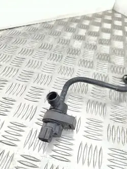 Válvula ventilação tanque BMW OEM 7529753 - Usado
