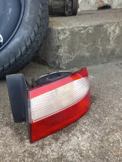 Luz Trasera Derecha Renault Laguna II 2003 Hatchback