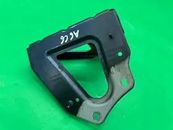 Support de garde-boue avant gauche Audi A6 C6 4F0821135