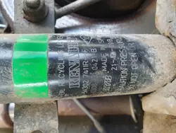 Fram vänster stötdämpare Zoe 543027411R