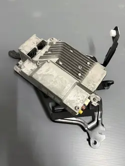 BMW 5A48219 HIFI Audio-Verstärker für 1er F40