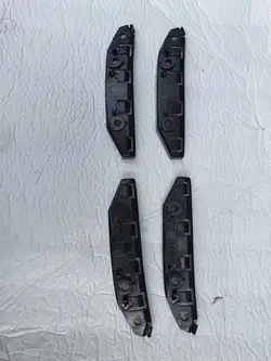 Supporto paraurti anteriore Tesla 3 OEM