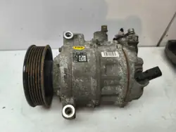 Compressore AC Volkswagen 5Q0816803