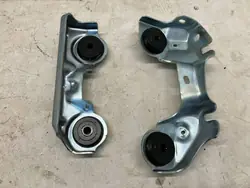 OYT25468 Omvormer Montagebasis voor Corolla Cross 2.0 Hybride