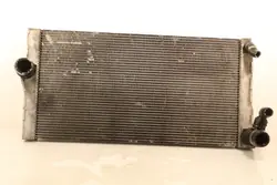 BMW Vesijäähdytin OEM 8509176-01 F10/F11-malleihin