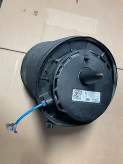 Muelle neumático Audi Q8 OEM 4M0616002AB - Derecho trasero