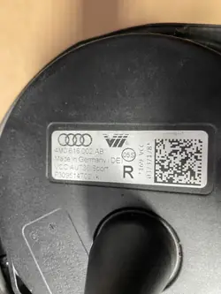 Luftfjädring Audi Q8 OEM 4M0616002AB - Höger bak