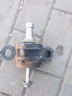 DAF Kabinenkippbalkenhalterung Rechte Seite OEM DAF