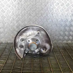 Mozzo posteriore sinistro Audi A6 2.0L 140kw OEM 8R0615611B