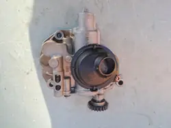 Öljypumppu VW Audi Seat 2.0 TFSI OE 06H115107AD