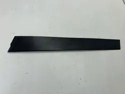 Rivestimento finestra anteriore destro Subaru Forester SK 63563SJ000