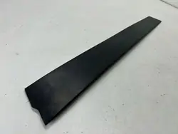 Garniture de fenêtre avant droite Subaru Forester SK 63563SJ000