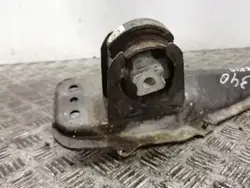 Toyota Vorderer Hilfsrahmen OEM AMD145308 - Gebraucht