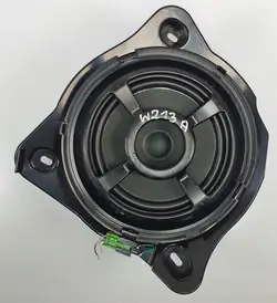 Mercedes Subwoofer OEM A2058205603 - Begagnad