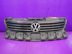 Emblema de grade VW Passat B5 OEM Zawada-373930-