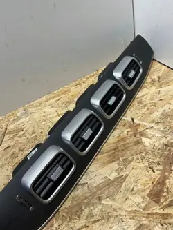 Prise d'air console Mercedes-Benz GLE OEM A1678307801