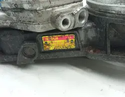 Polttoainejakaja Audi 100 C3 2.3 034133353C