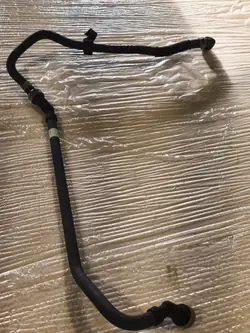 VW Audi Skoda Bränsleledning OEM 5WA133987F - Begagnad
