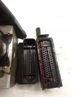 ABS-pumpstyrenhetskontakt OEM 1K0614517BD
