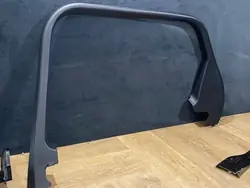 Cubierta marco puerta derecha trasera HK8325514A Jaguar F-Pace