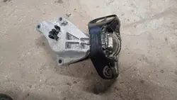 RENAULT CLIO V 1.0 TCE Supporto Motore 112104949R