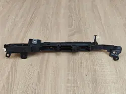BMW G30 G31 Vasen Kehystiiviste Tuki OEM 8795720