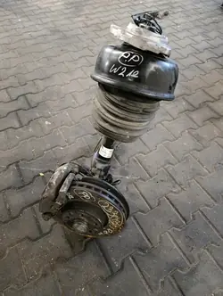 MERCEDES W212 3.0 CDI Right Front Knuckle A2123234400