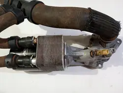 Öljynsuodattimenjäähdyttimen Pohja OEM KKM23111 Ford F150