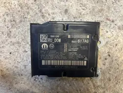 SRS Airbag Sensor Module Chrysler Pacifica II