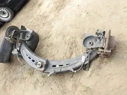 Mercedes W169 W245 takapään jousitusakseli