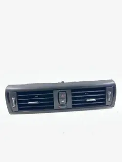BMW 1-sarja F20 ilmanotto OEM 9207116 - Käytetty