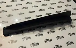 Porsche OE 7P5853888E Etupuskurin Lista Oikea