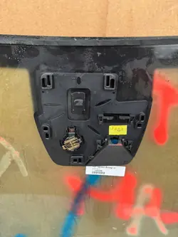 Renault OE framruta med sensor kamera