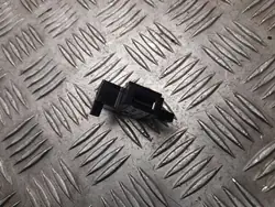 XPeng P7 2025 USB-syöttölaite OEM 8275004DF1