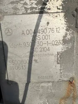 Catalyseur échappement Mercedes Actros MP4 OEM A 004 490 76 12