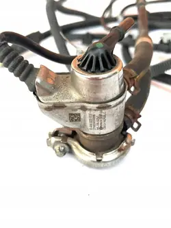 AdBlue-injector OEM 04L131113J voor Audi A4 A5 B9
