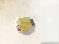 Toyota Hilux Relä 2013 2.5L 90987t2002