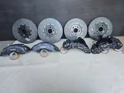 Kit de freins céramique d'occasion OEM CERAMIKA FERRARI SF90