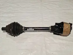 Voor linker korte aandrijfas OEM 3C0407271BA