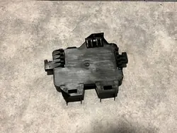 OEM 2HJ907102 Fäste för Volkswagen Amarok