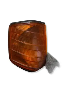 Mercedes-Benz 190 W201 Etusumu OEM 457457690