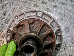 BMW Öljypumppu OEM 1068410063 vaihteistolle 6HP21