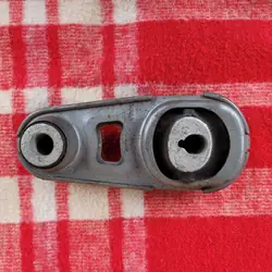 Support de moteur Renault 113604ea0a