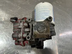 Válvula Secadora de Ar OEM K043830 Iveco Stralis
