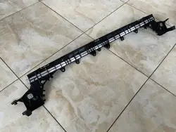Jäähdyttimen kiinnitys OEM A2056204101 Mercedes-Benz C:lle