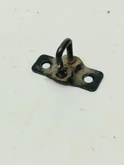 Toyota Yaris III Tavaratilan Lukitus OEM MAH8984
